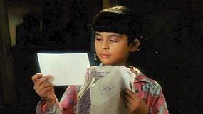 Für die kleine Anjali ist die Bitte ihrer Mutter eine schwierige Aufgabe:...